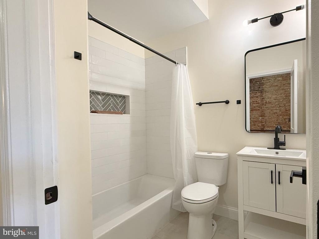 2762 Martha Street - Photo 18