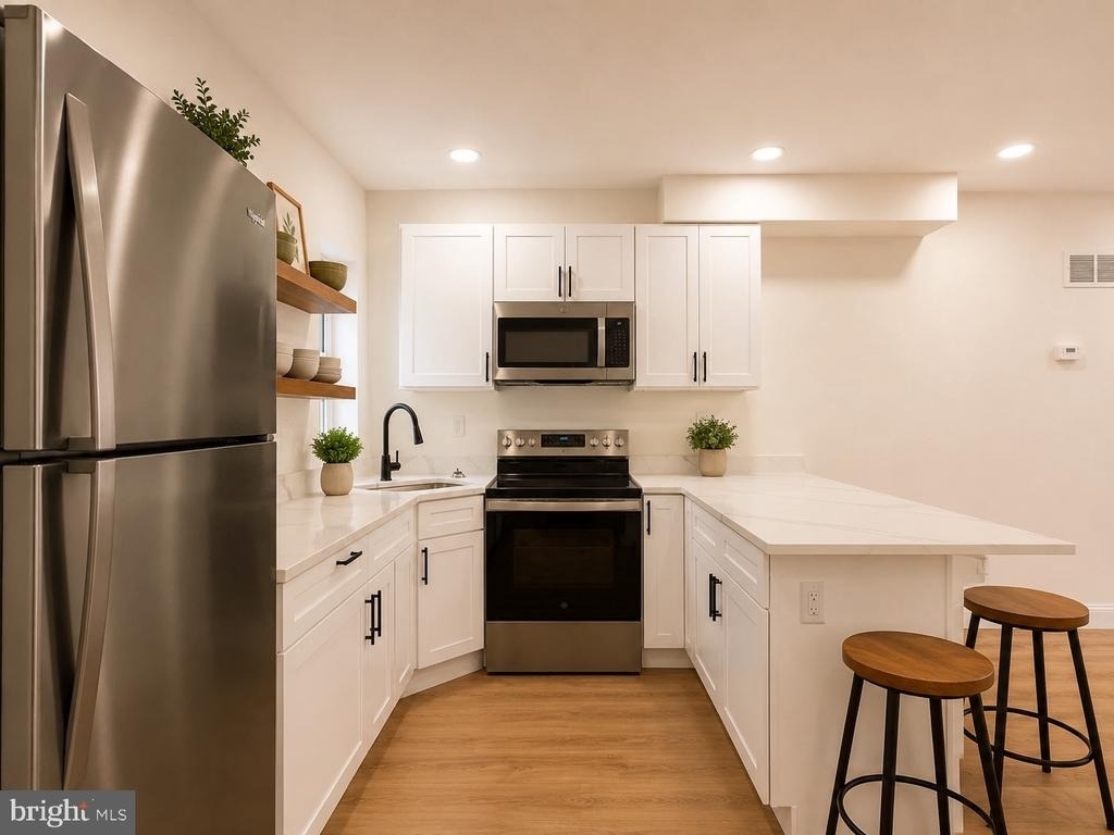 2762 Martha Street - Photo 4