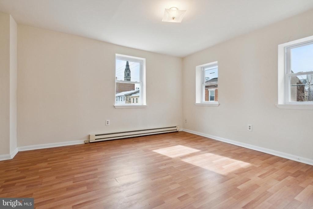 1305 N Lawrence Street - Photo 4