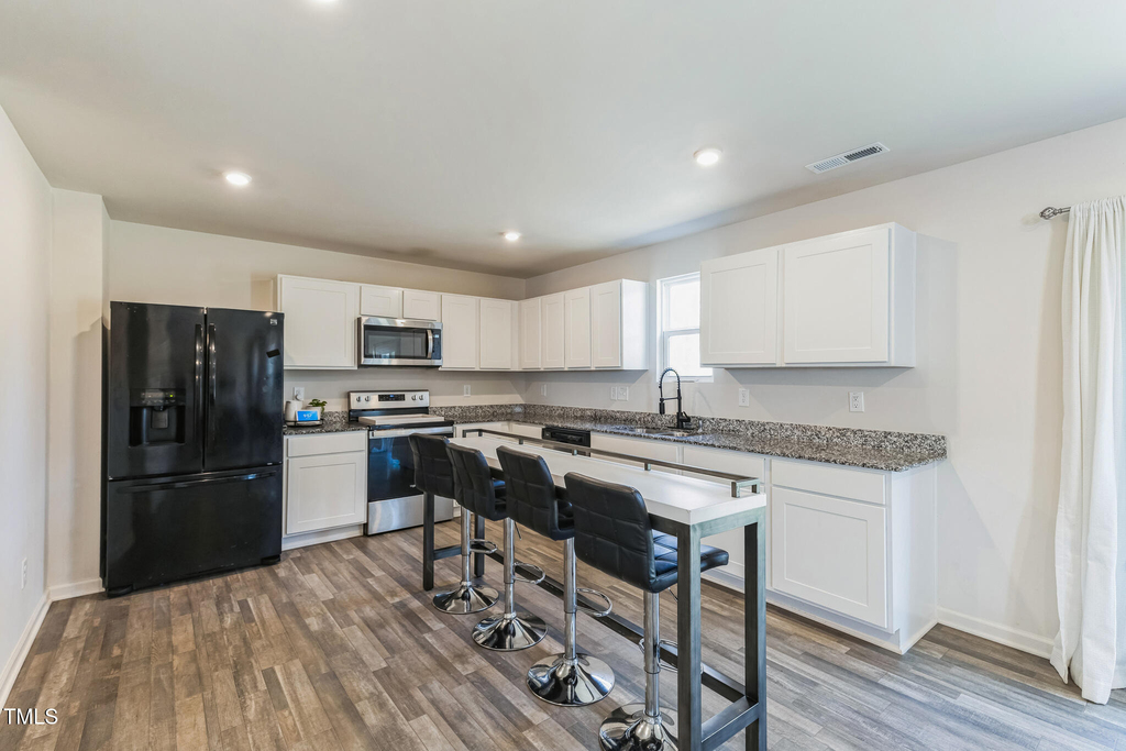 1253 Manor Drive - Photo 13