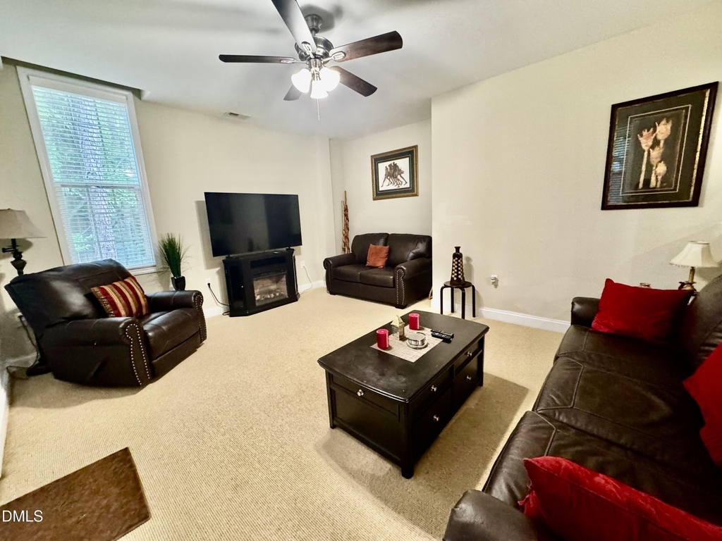 5912 Currin Fox Court - Photo 3