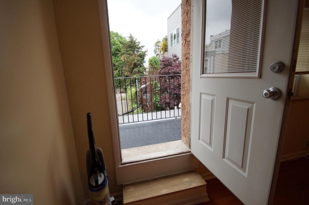 709 S 20th Street - Photo 11