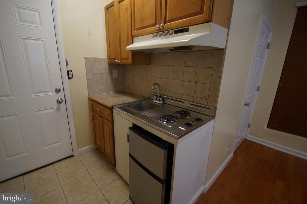 709 S 20th Street - Photo 4