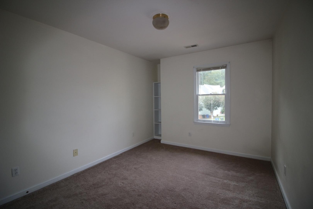 1437 Opal Court - Photo 16