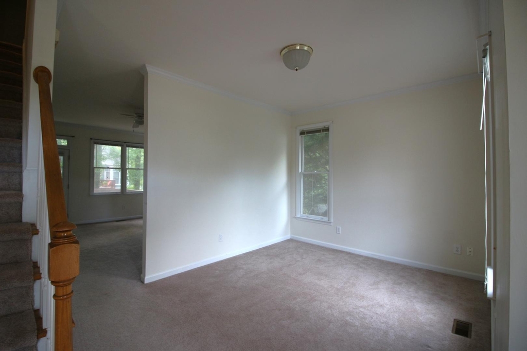 1437 Opal Court - Photo 4