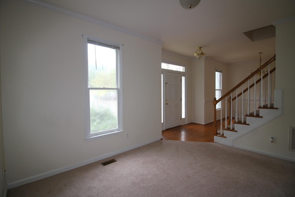 1437 Opal Court - Photo 5