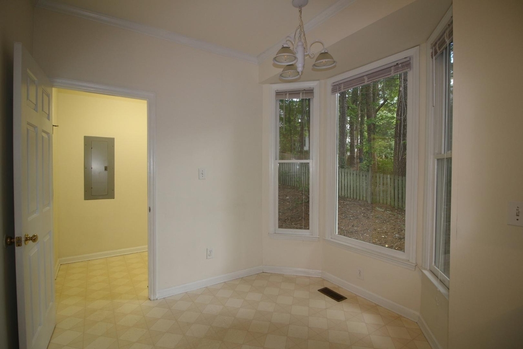 1437 Opal Court - Photo 9