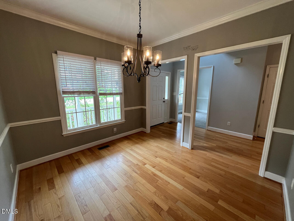 18 Garden Hills Court - Photo 2