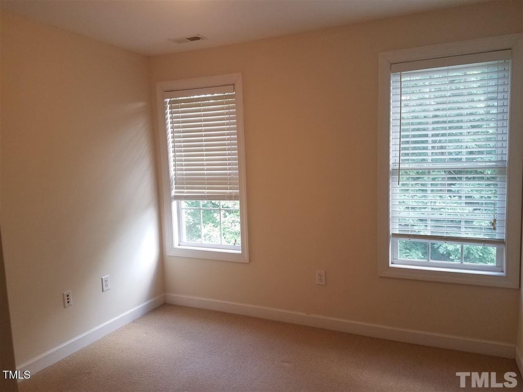 6922 Ray Road - Photo 10