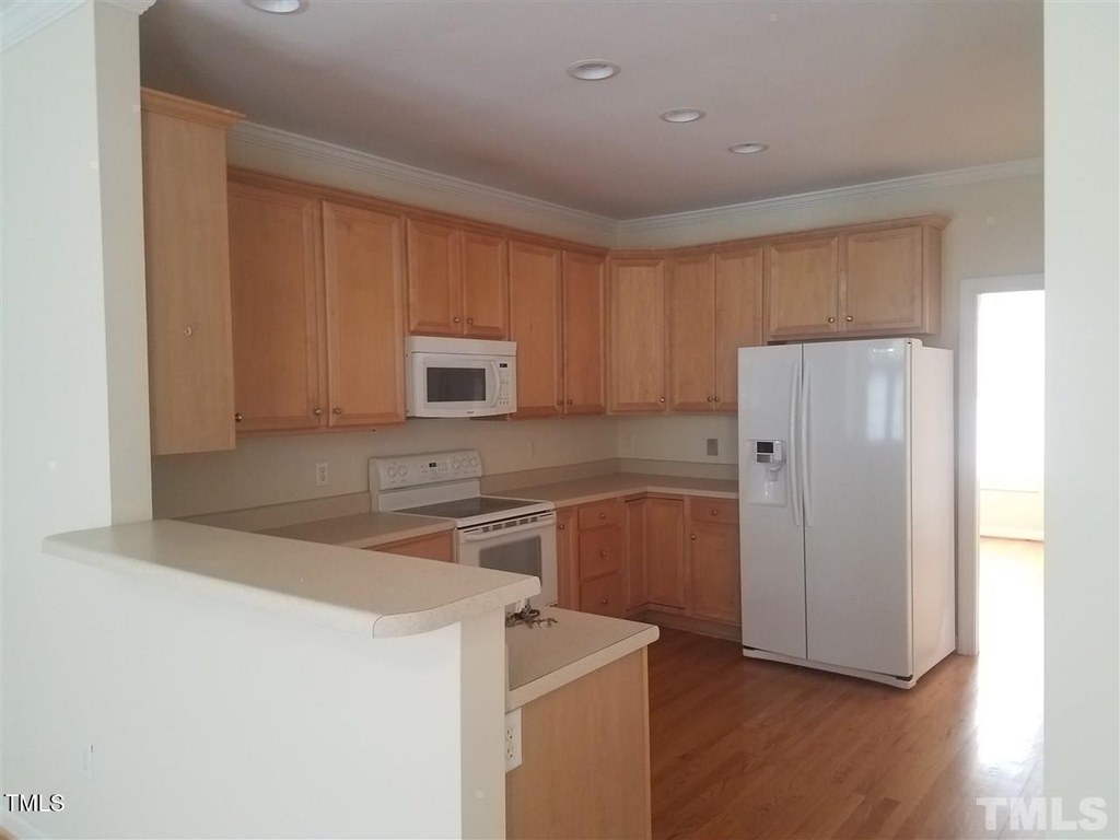 6922 Ray Road - Photo 2