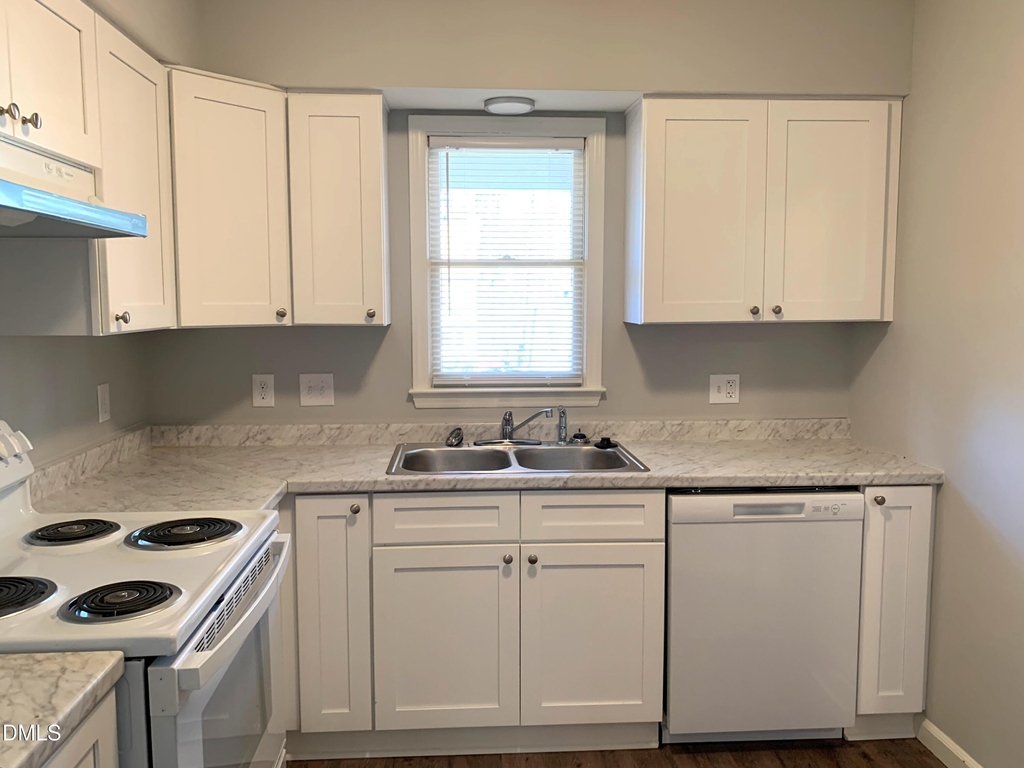5533 Kaplan Drive - Photo 6