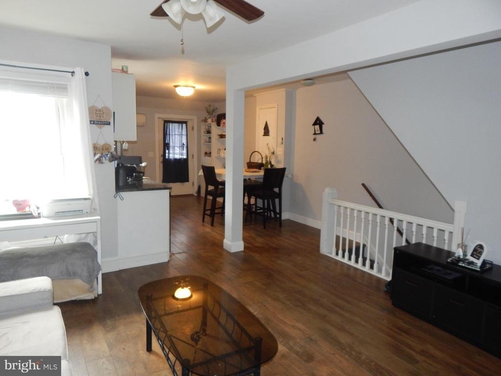 245 Noble Street - Photo 1