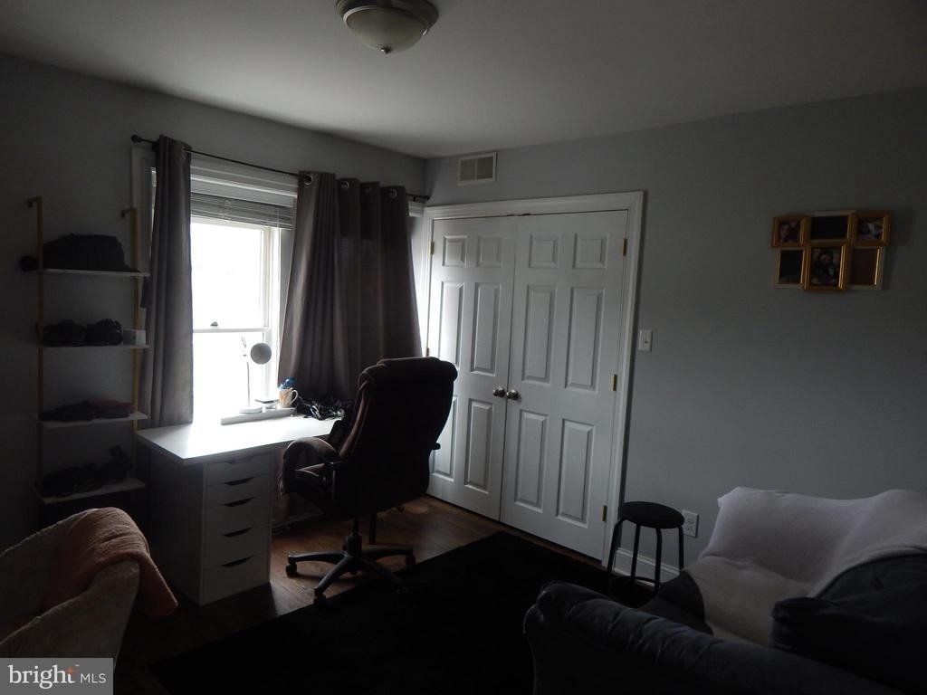 245 Noble Street - Photo 6