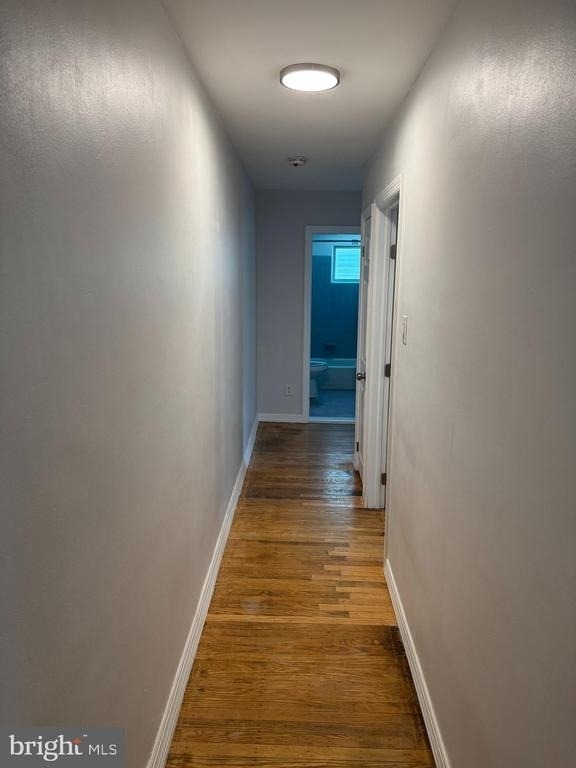 136 N Sylvania Avenue - Photo 8
