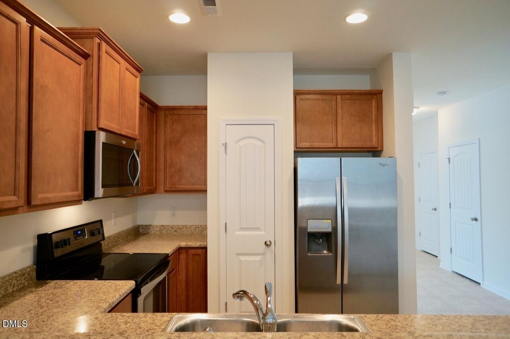 3015 Bluegrove Road - Photo 8