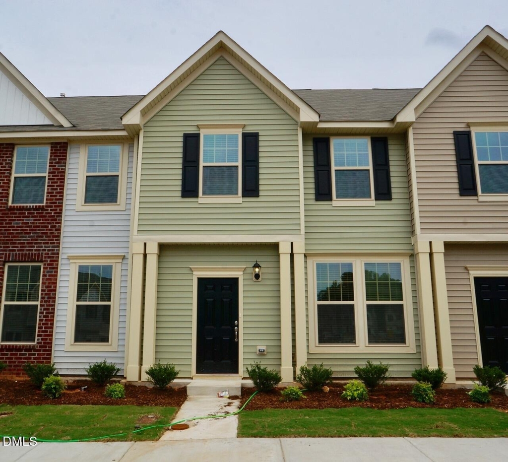 3015 Bluegrove Road - Photo 0