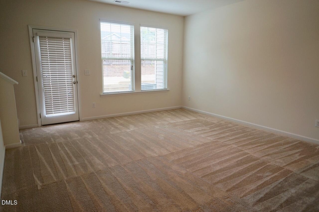 3015 Bluegrove Road - Photo 10