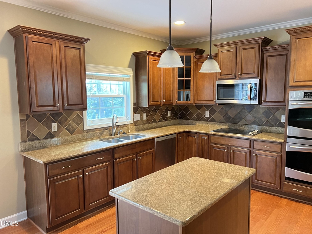 936 Bentbury Way - Photo 5