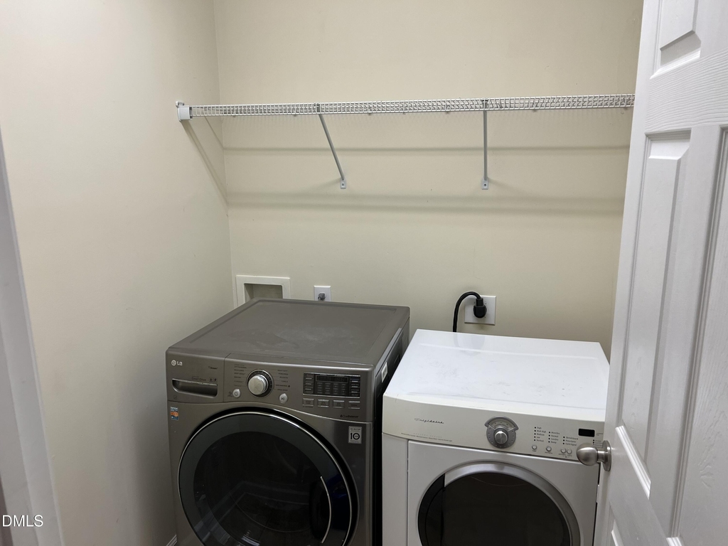 936 Bentbury Way - Photo 10