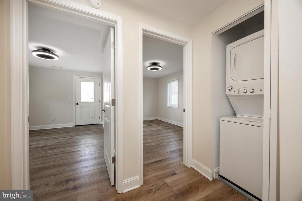 325 W Barnard Street W - Photo 27