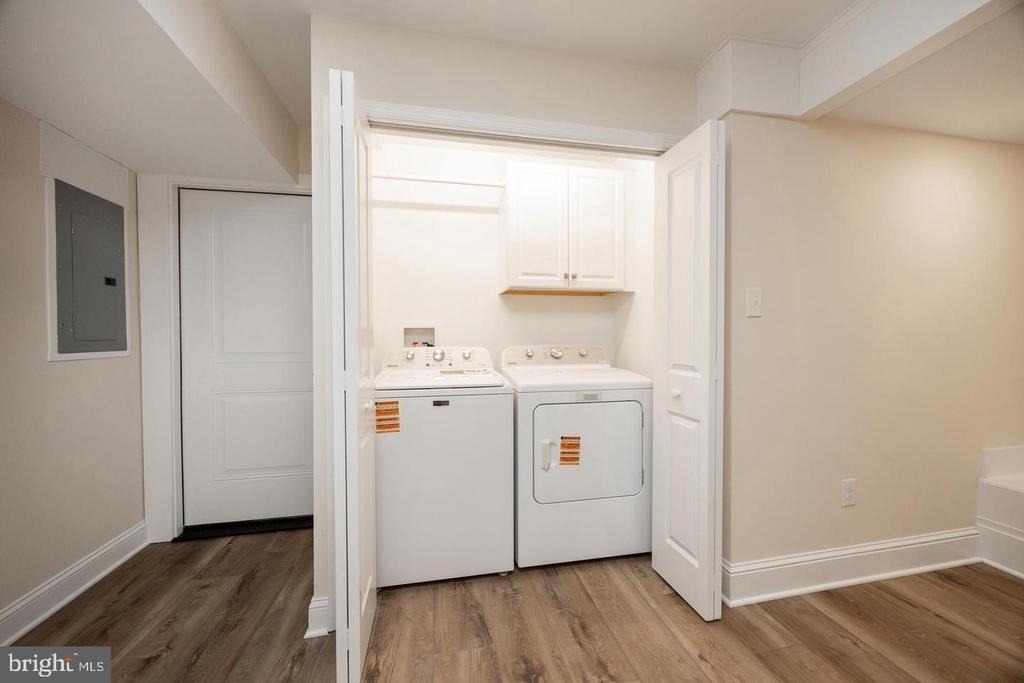 325 W Barnard Street W - Photo 18
