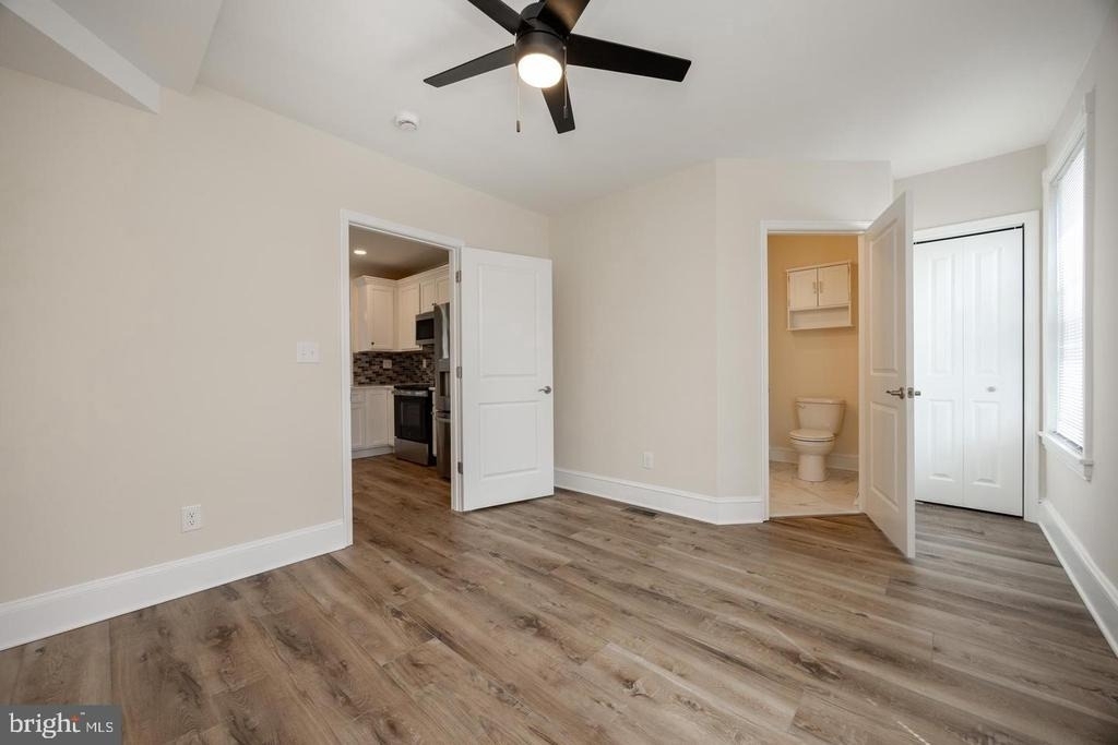 325 W Barnard Street W - Photo 30