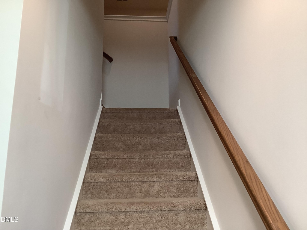 35 Village Edge Drive - Photo 5