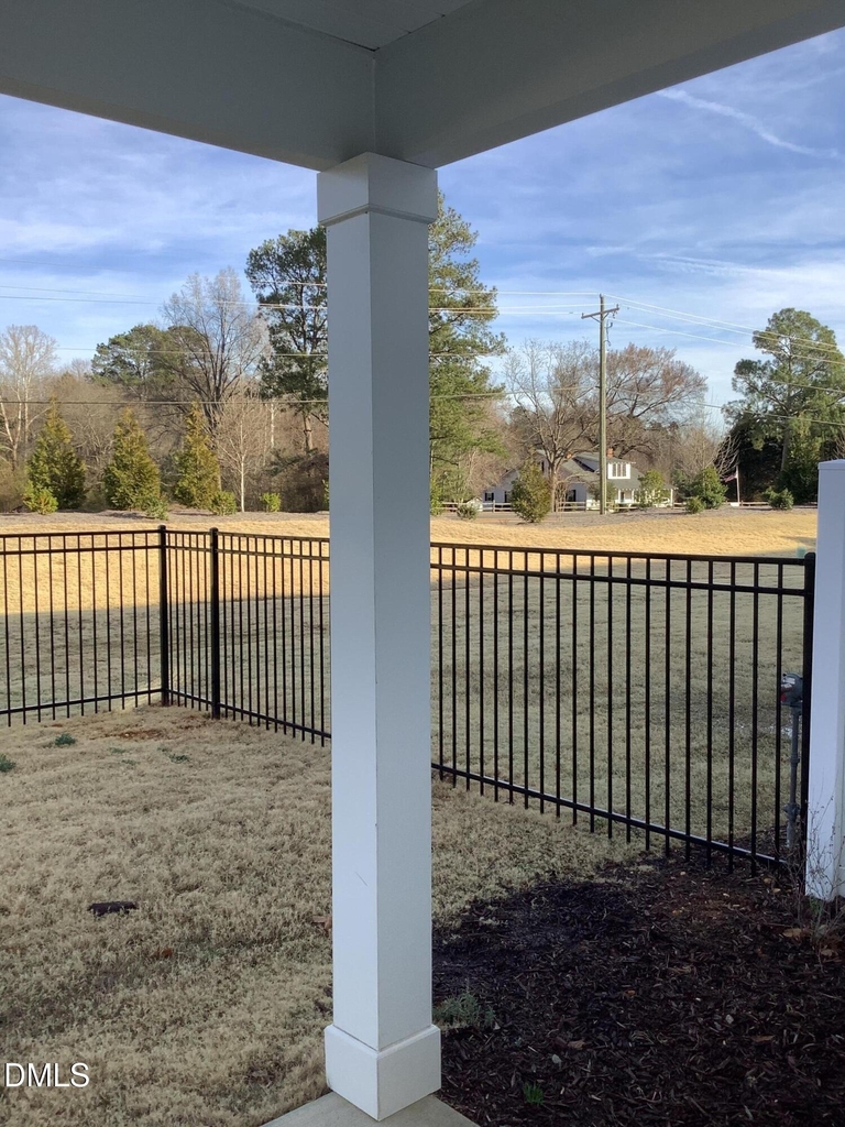 35 Village Edge Drive - Photo 16