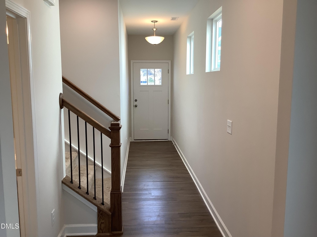 35 Village Edge Drive - Photo 4