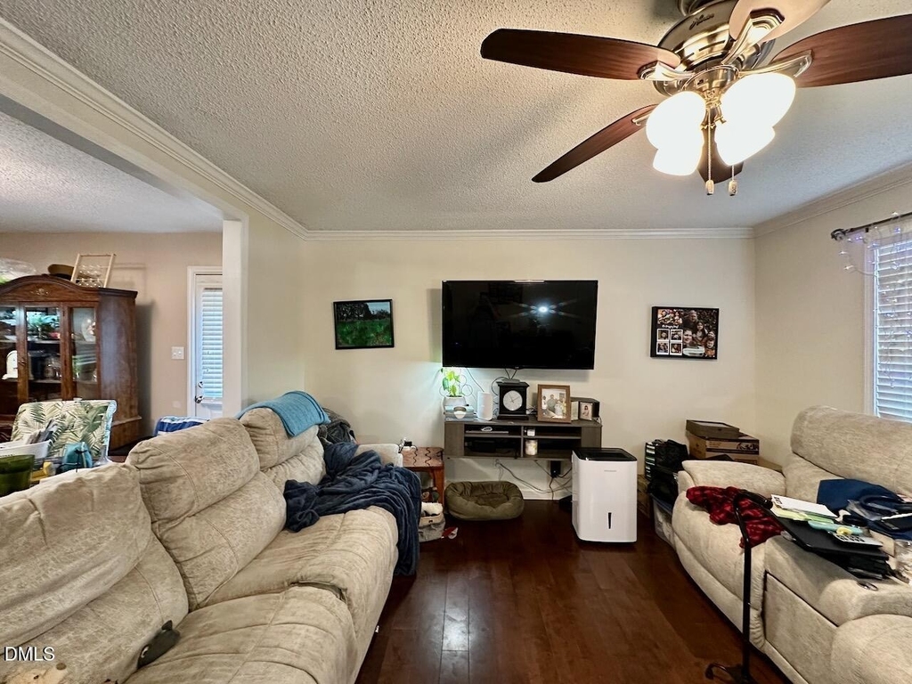 2201 Wise Place - Photo 2