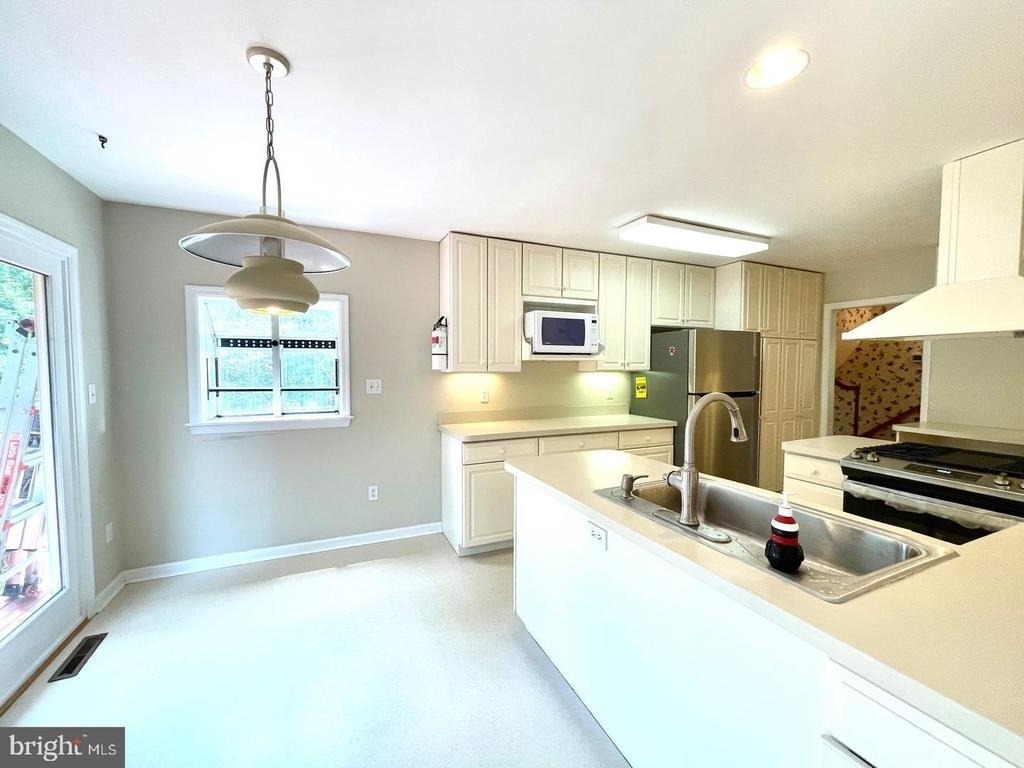 33 Monroe Lane - Photo 14