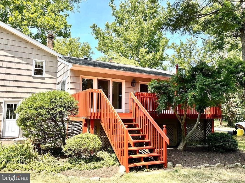 33 Monroe Lane - Photo 1