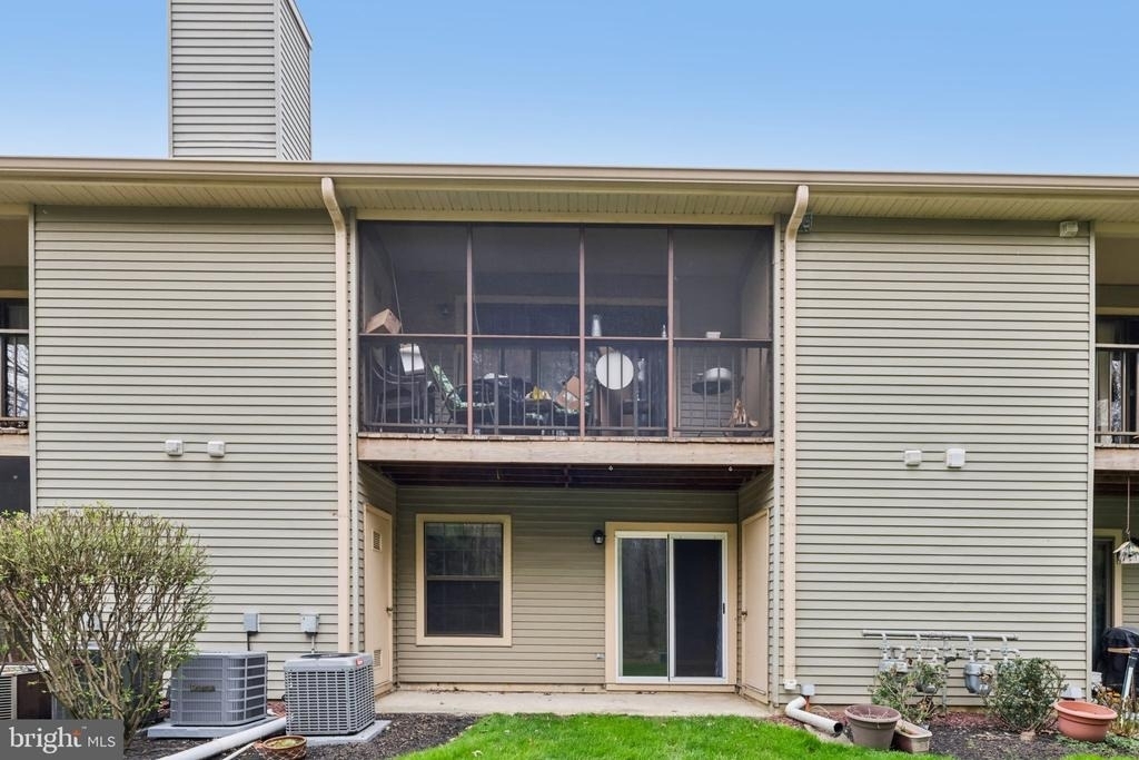 165 Wyndham Place - Photo 30