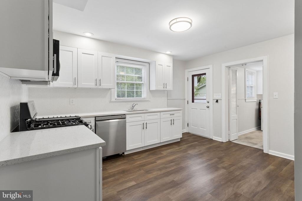 127 Bell Avenue - Photo 7