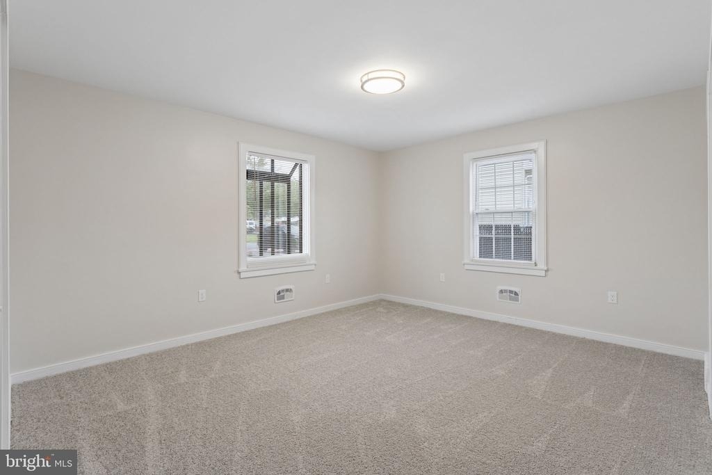 127 Bell Avenue - Photo 13