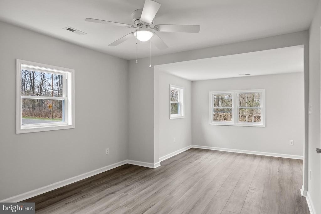 467 W Atlantic Avenue - Photo 6