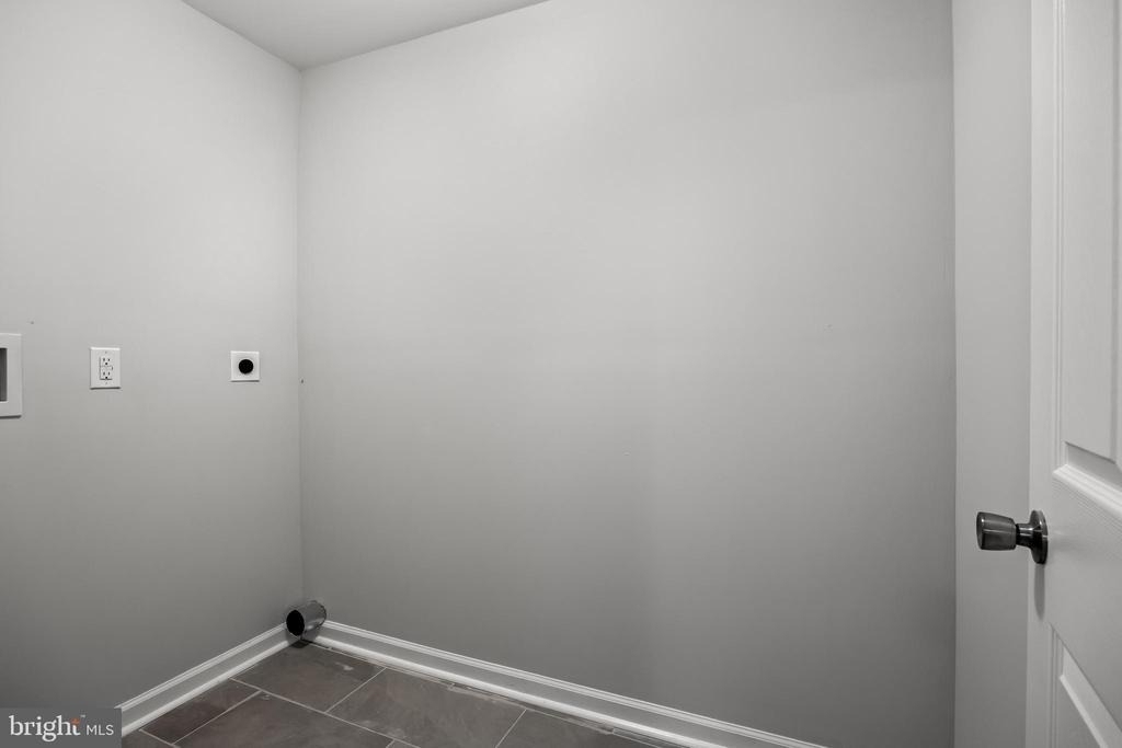 467 W Atlantic Avenue - Photo 13