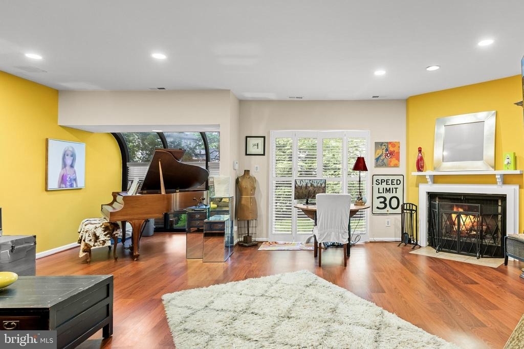 1410 Chanticleer - Photo 5