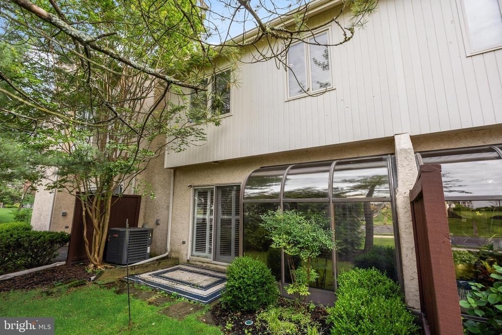1410 Chanticleer - Photo 31