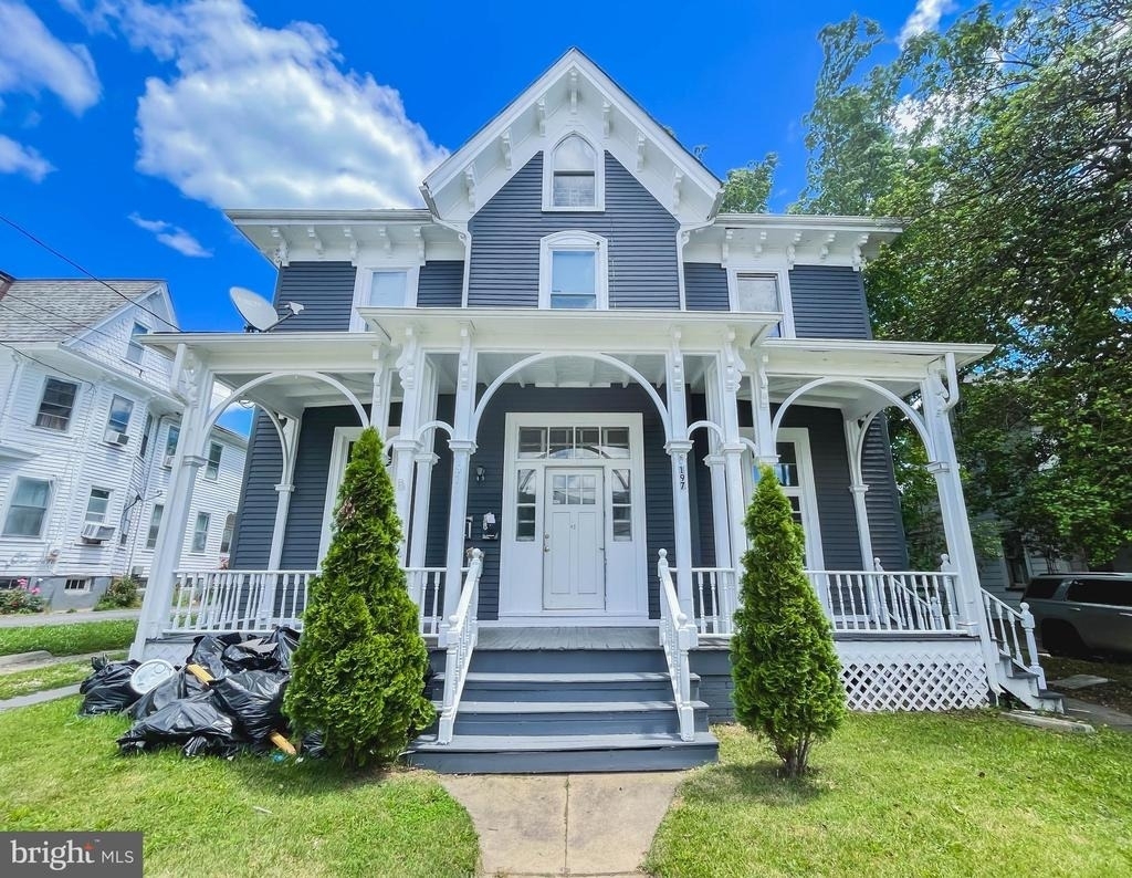 197 Atlantic Street - Photo 0