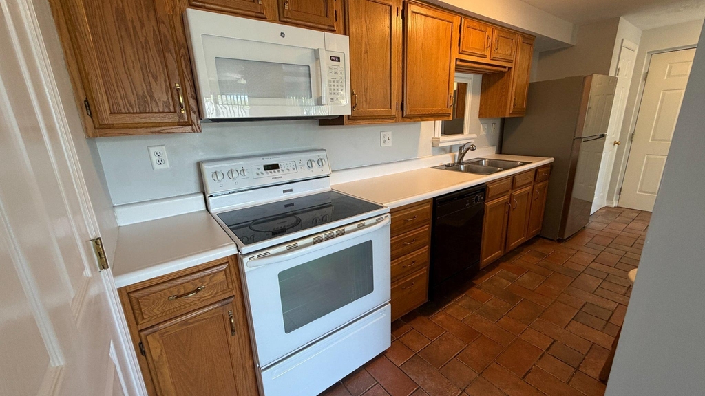 9 Cranberry Court - Photo 1