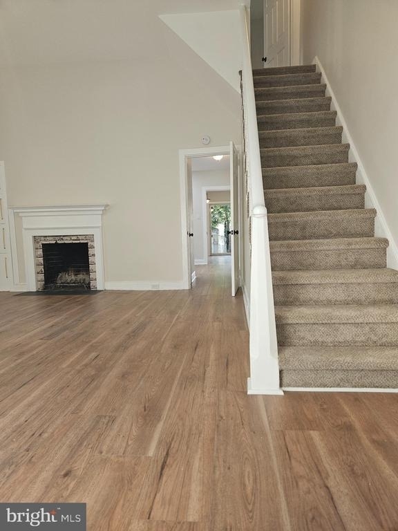115 E 2nd Street - Photo 9