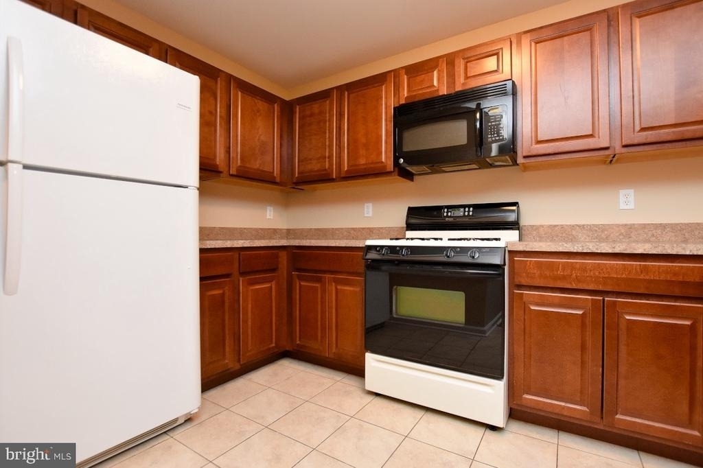 342 Nicholas - Photo 8