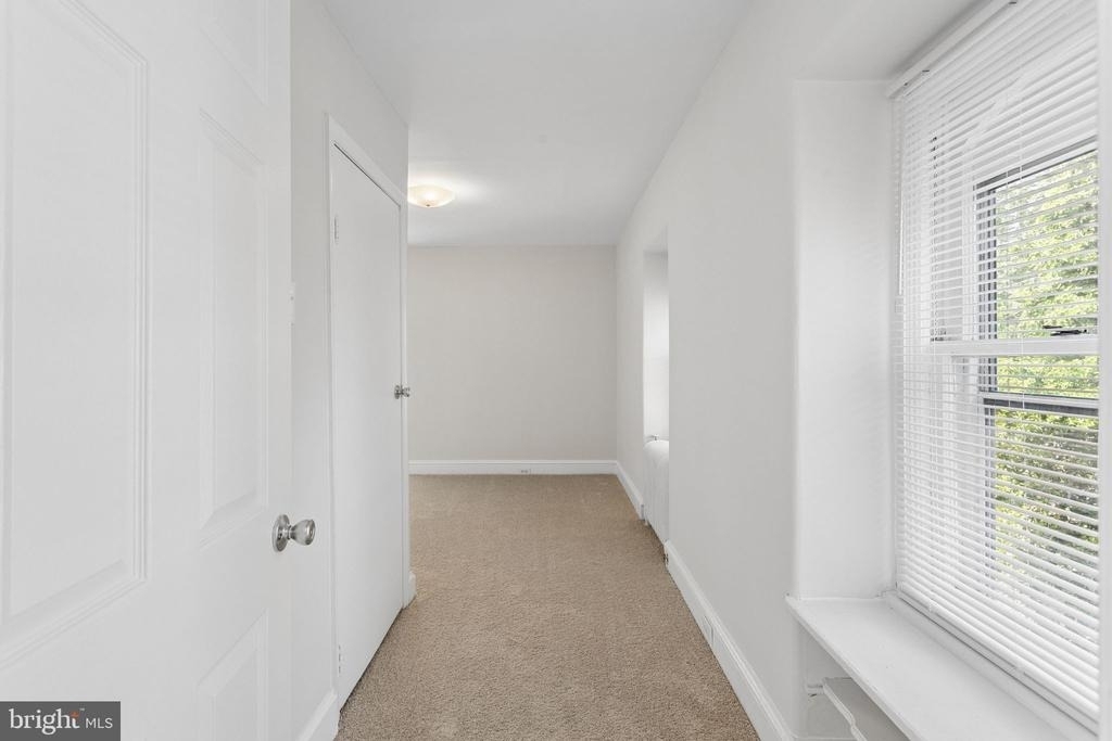 407 Cinnaminson Avenue - Photo 8