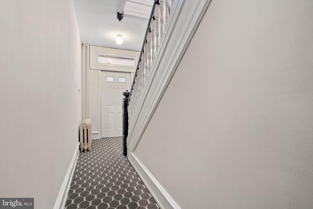 407 Cinnaminson Avenue - Photo 2