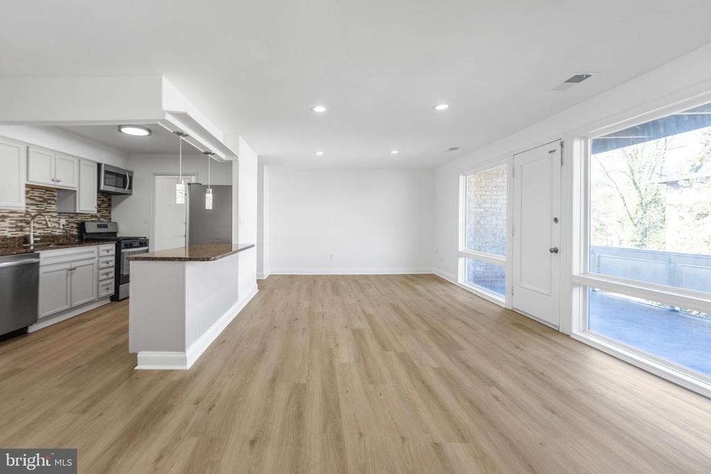 522 Wilson Bridge Drive - Photo 5