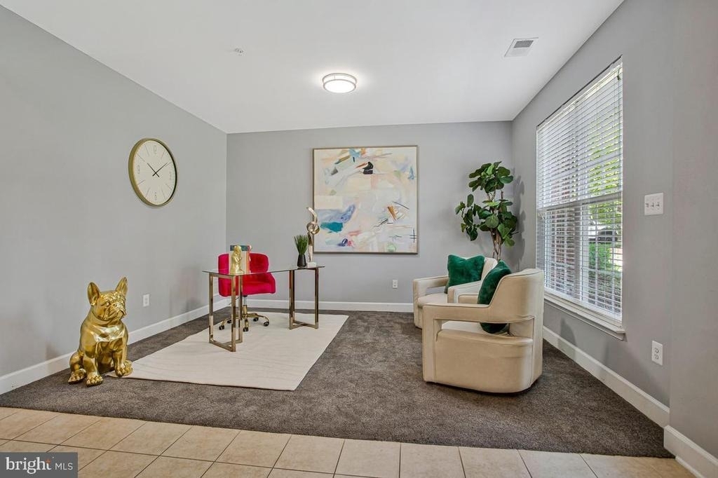 505 Jurgensen Pl - Photo 4