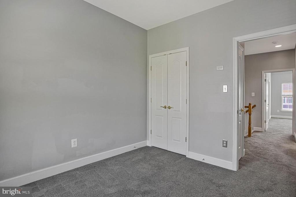 505 Jurgensen Pl - Photo 22
