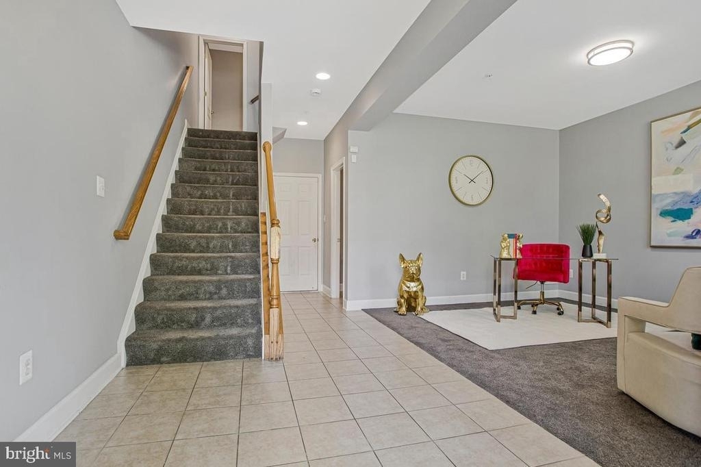505 Jurgensen Pl - Photo 3