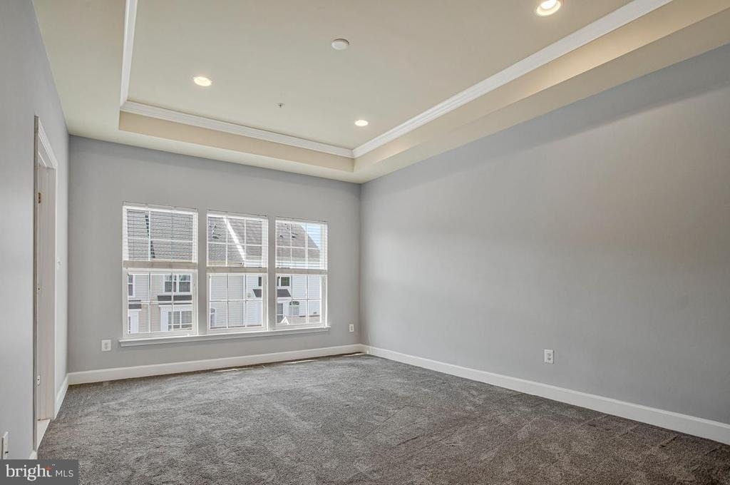 505 Jurgensen Pl - Photo 16